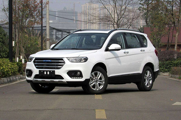 租車時一點鐘打開引擎蓋檢查