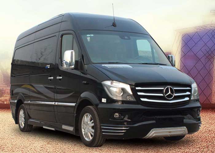 北京豪華商務租車15座奔馳凌特租車一天多少錢？