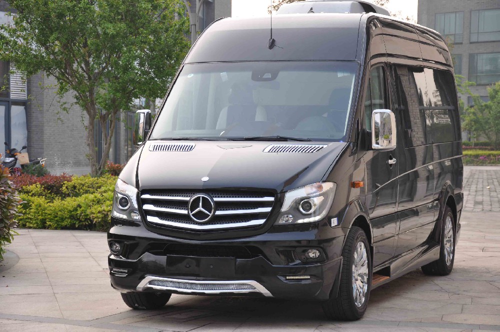 北京租車15座奔馳凌特小巴車商務(wù)租車價格