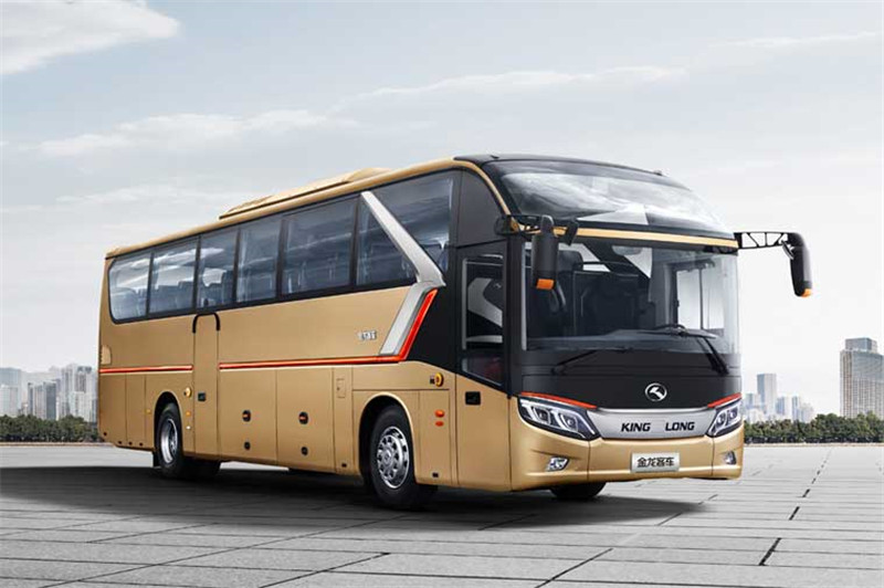 北京出游租38座金龍客車一天費用多少?