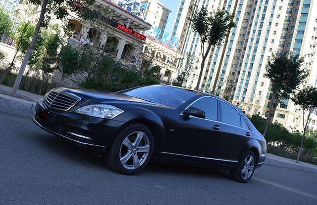 北京奔馳S350租賃_奔馳S350配駕司機租車一天多少錢?