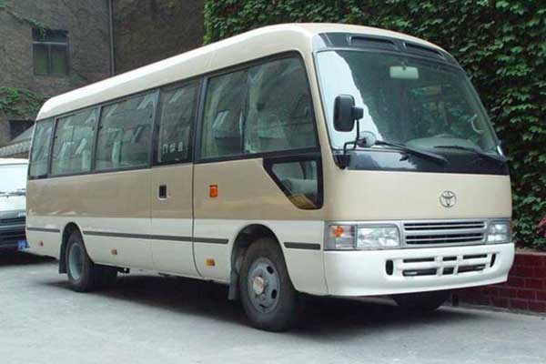 北京中巴考斯特帶司機租車，考斯特租車