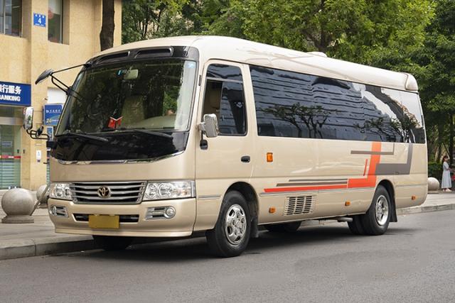 成都租豐田考斯特新款多少錢一天-有駕 成都租豐田考斯特新款多少錢一天-有駕